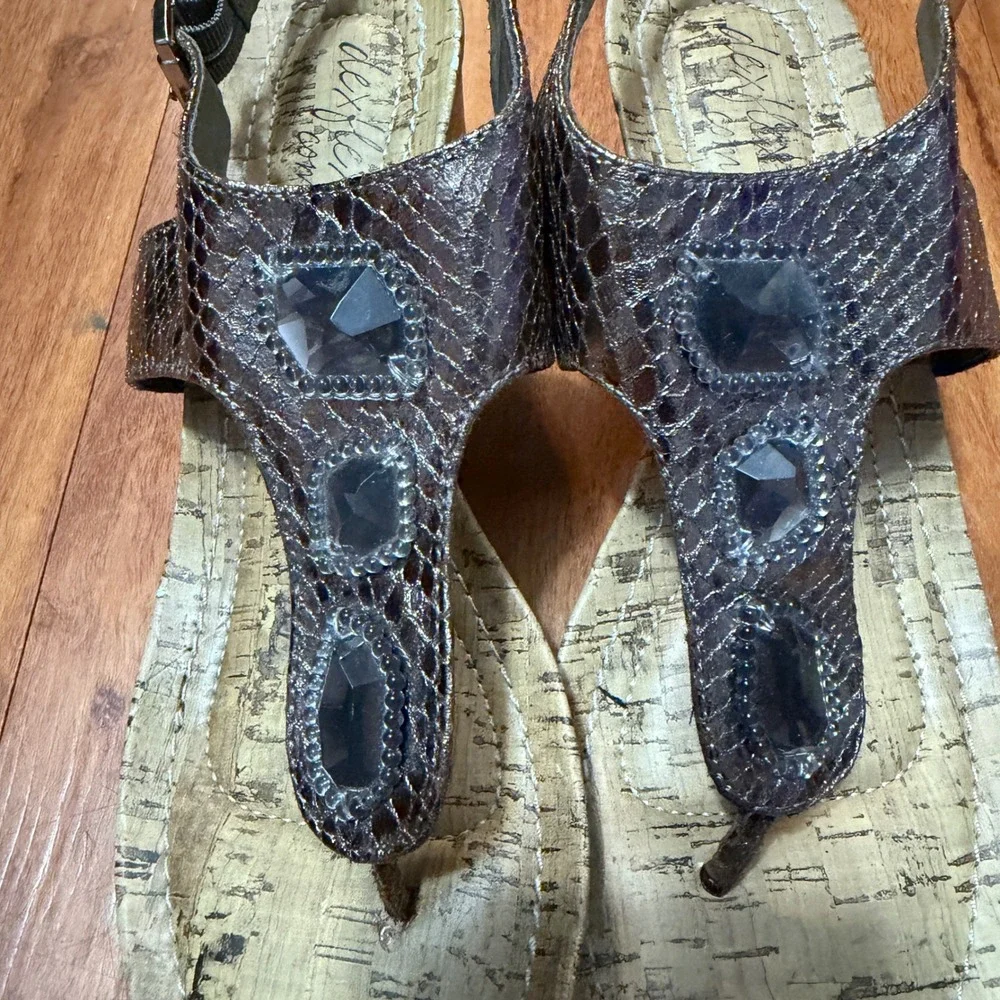 Dexflex Comfort Wedge Sandals Womens 8.5 Metallic Pewter Jewel T-Strap Cork Heel